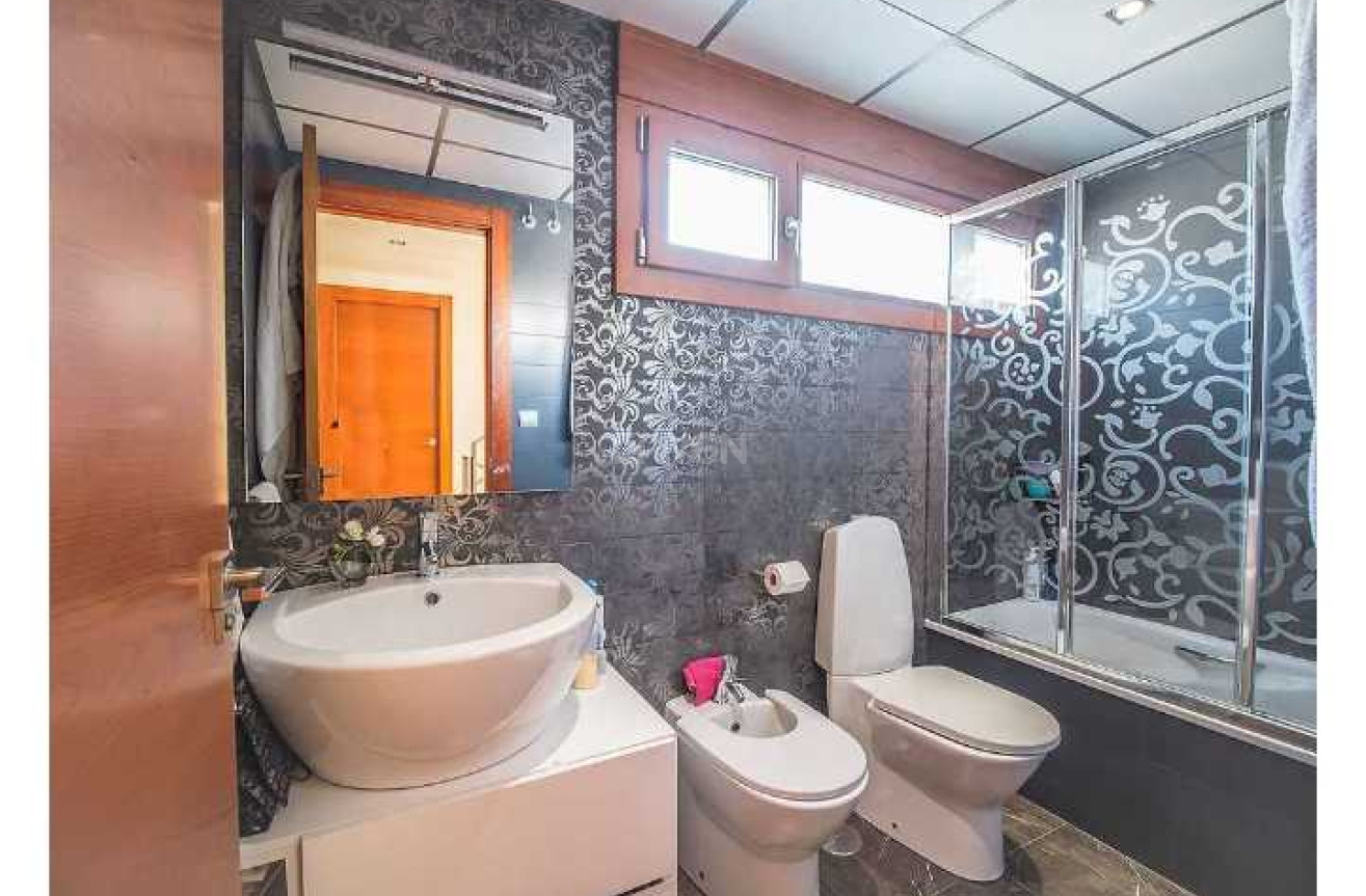 Odsprzedaż - Kamienica - Guardamar del Segura - Costa Blanca