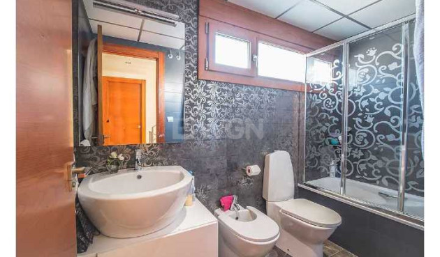 Odsprzedaż - Kamienica - Guardamar del Segura - Costa Blanca