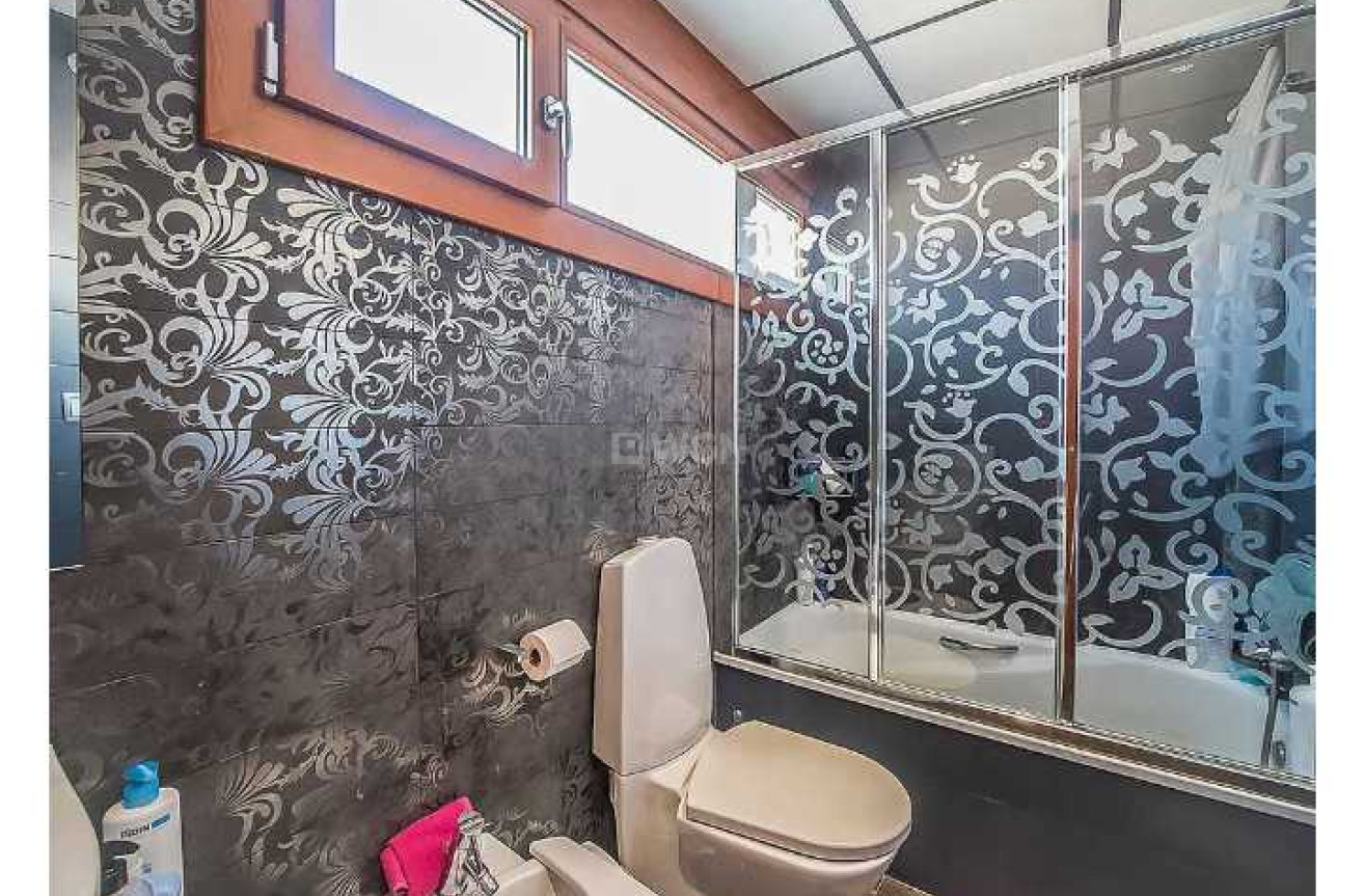 Odsprzedaż - Kamienica - Guardamar del Segura - Costa Blanca