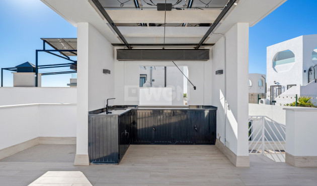 Odsprzedaż - Villa - San Miguel de Salinas - Inland