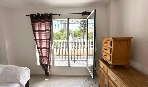 Reventa - Adosado - Torrevieja - Carrefour