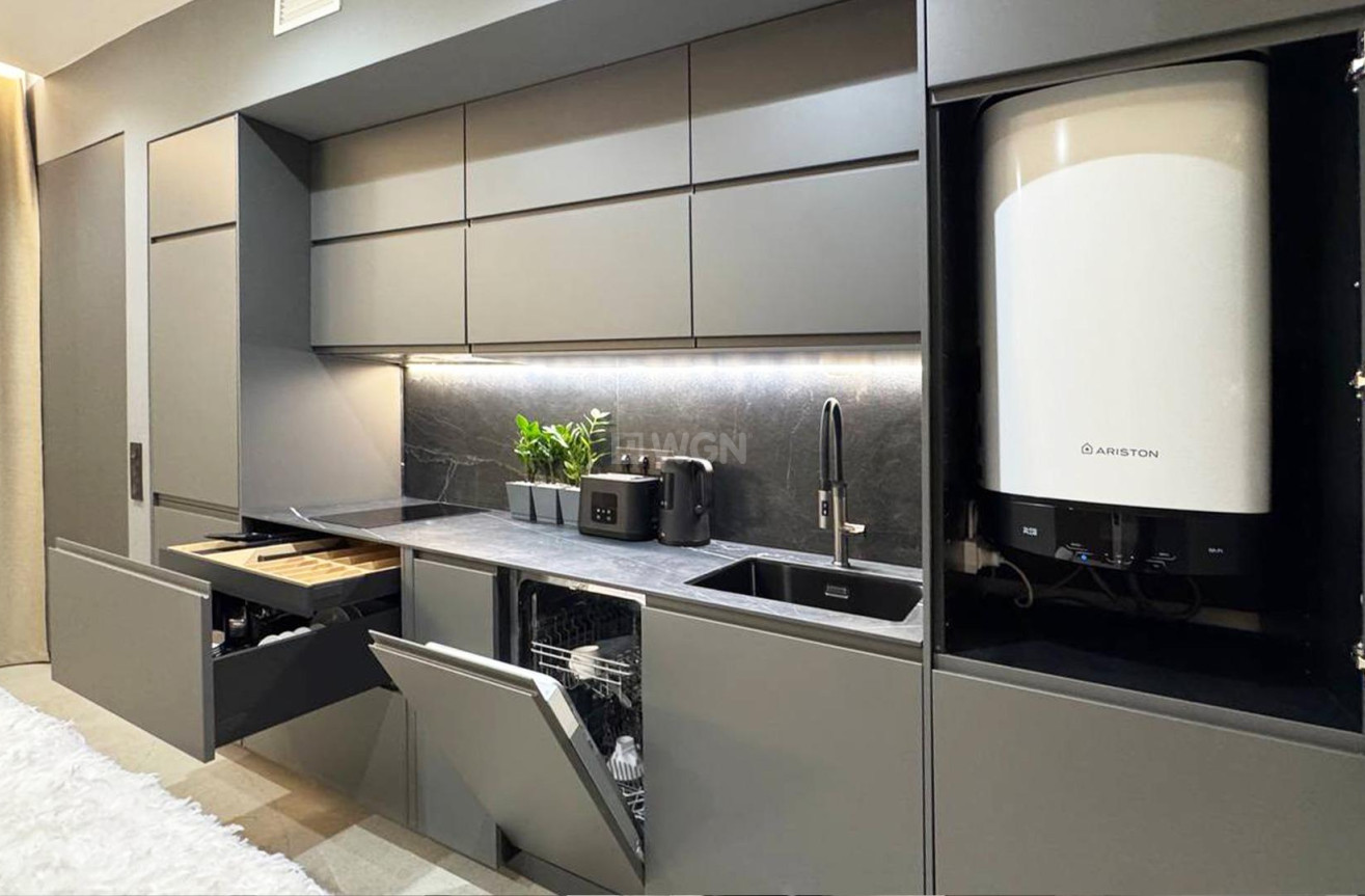 Odsprzedaż - Mieszkanie w bloku - Torrevieja - Playa de los Locos