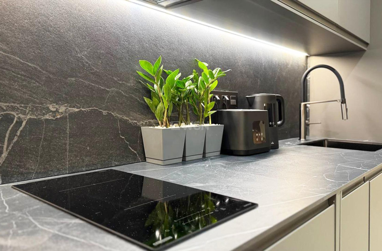 Odsprzedaż - Mieszkanie w bloku - Torrevieja - Playa de los Locos