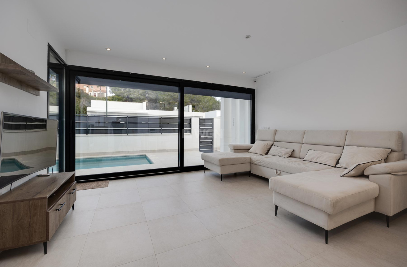 Odsprzedaż - Villa - Pinar de Campoverde - Inland