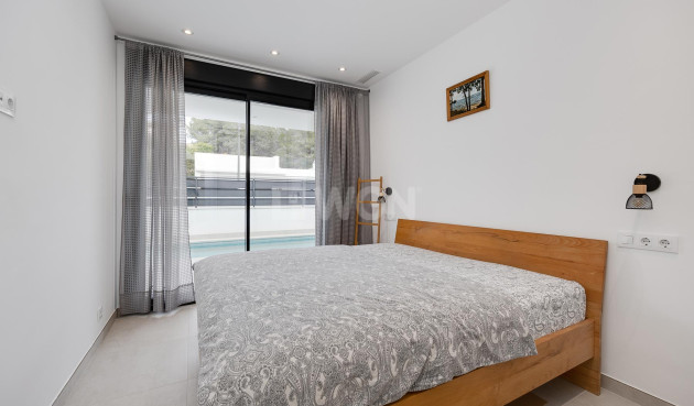 Odsprzedaż - Villa - Pinar de Campoverde - Inland