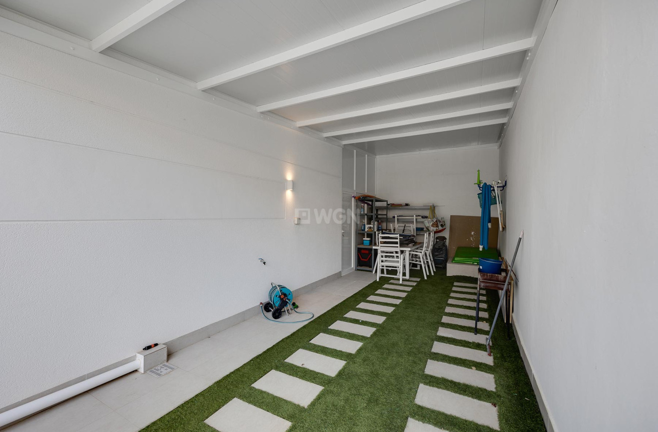 Odsprzedaż - Villa - Pinar de Campoverde - Inland