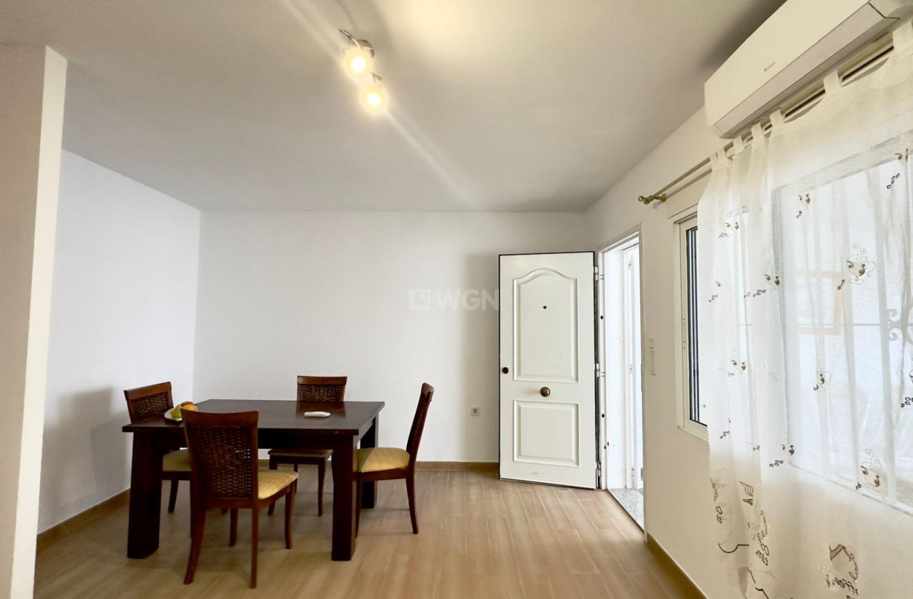 Odsprzedaż - Bungalow - Torrevieja - El Limonar