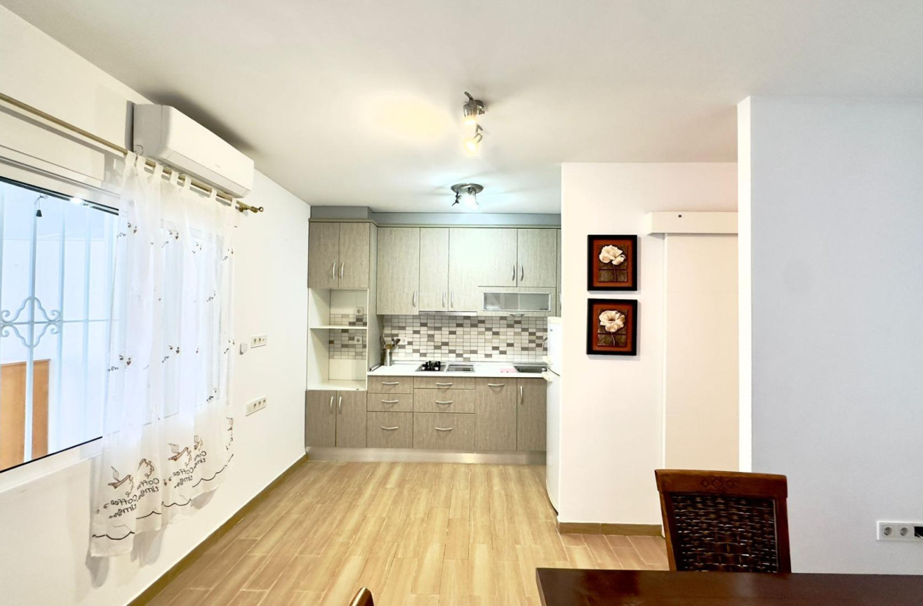 Odsprzedaż - Bungalow - Torrevieja - El Limonar