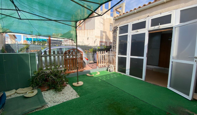 Odsprzedaż - Bungalow - Torrevieja - Torretas