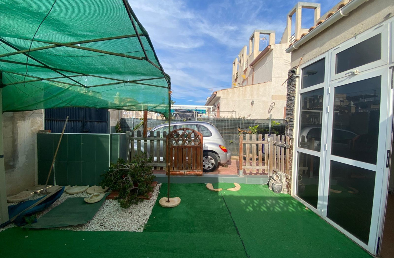 Odsprzedaż - Bungalow - Torrevieja - Torretas