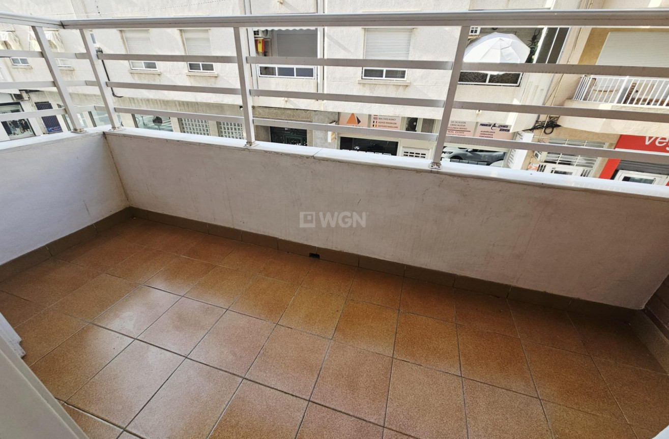 Reventa - Apartamento / piso - Torrevieja - Estacion De Autobuses