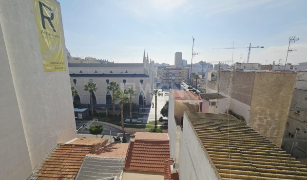 Reventa - Apartamento / piso - Torrevieja - Estacion De Autobuses