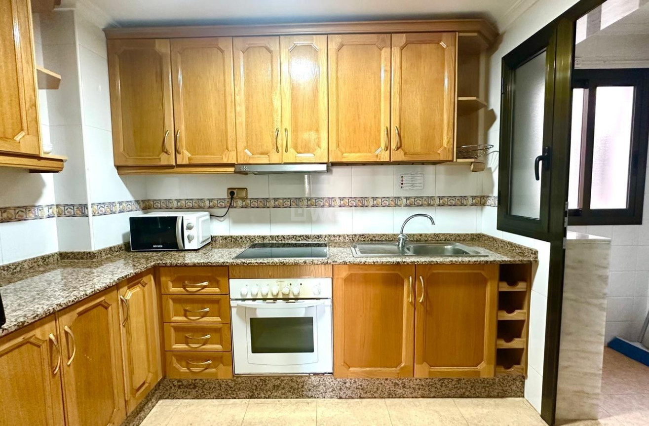 Resale - Apartment / flat - Torrevieja