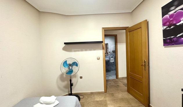 Resale - Apartment / flat - Torrevieja