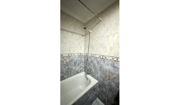 Resale - Apartment / flat - Torrevieja