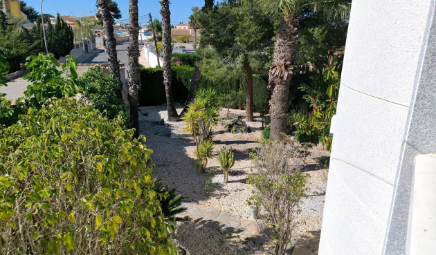 Odsprzedaż - Villa - Torrevieja - La Siesta