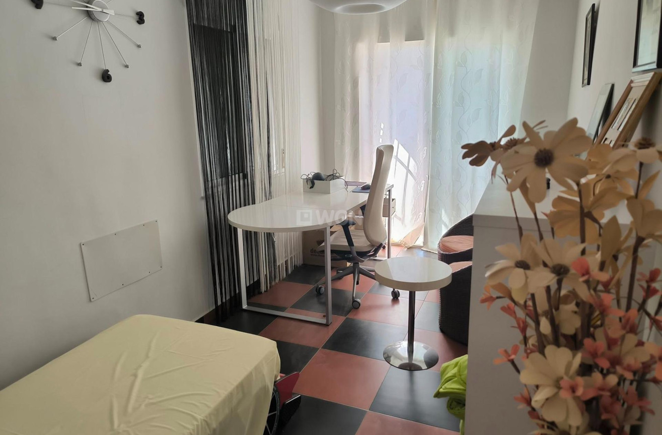 Odsprzedaż - Villa - Torrevieja - La Siesta