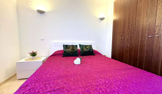 Resale - Apartment / flat - Torrevieja - Punta Prima