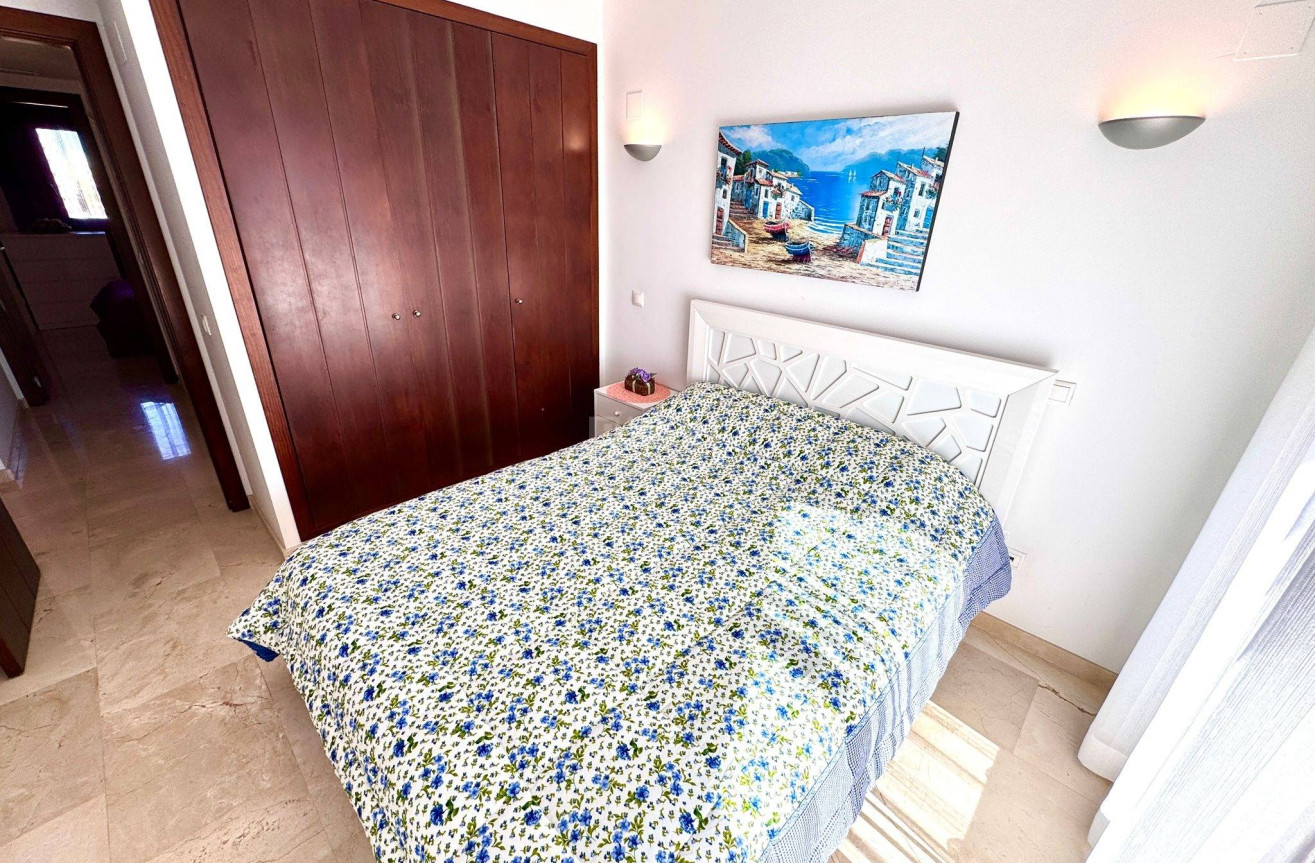 Resale - Apartment / flat - Torrevieja - Punta Prima