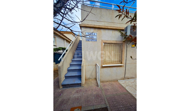 Odsprzedaż - Bungalow - Torrevieja - Los Balcones - Los Altos del Edén