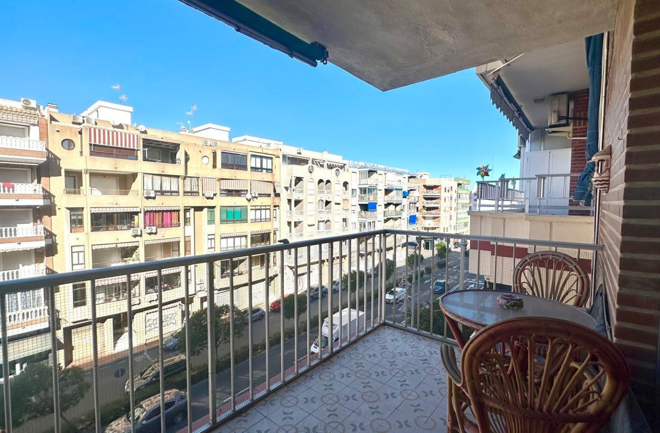 Reventa - Apartamento / piso - Torrevieja - Acequion