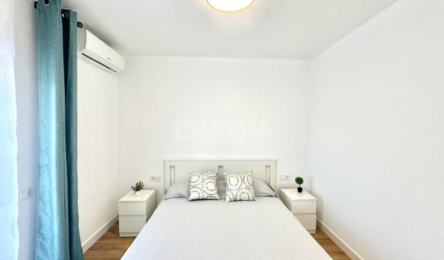 Odsprzedaż - Kamienica - Torrevieja - Estacion De Autobuses