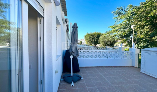 Odsprzedaż - Kamienica - Torrevieja - Estacion De Autobuses