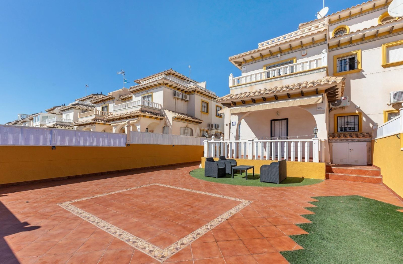 Odsprzedaż - Villa - Cabo Roig - Lomas de Cabo Roig