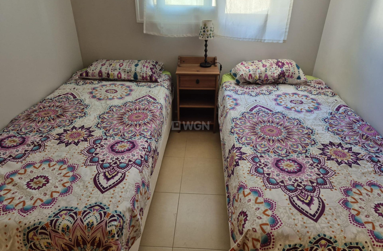 Odsprzedaż - Mieszkanie w bloku - Alhama De Murcia - Condado De Alhama Golf Resort