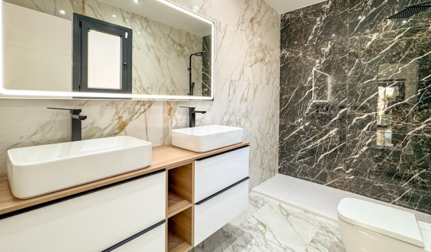 Resale - Villa - Torrevieja - Los Balcones - Los Altos del Edén