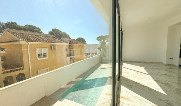 Resale - Villa - Torrevieja - Los Balcones - Los Altos del Edén