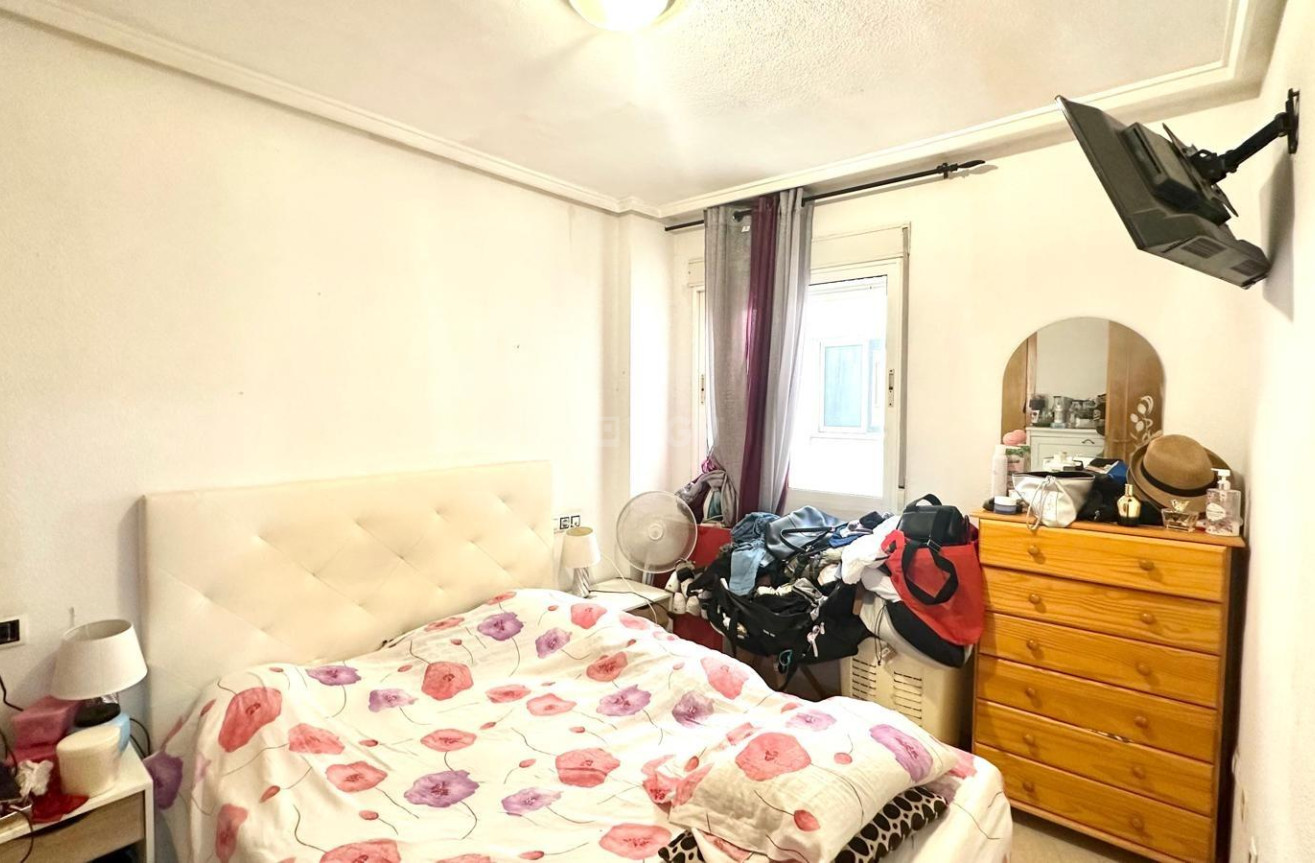 Reventa - Apartamento / piso - Torrevieja - Estacion De Autobuses