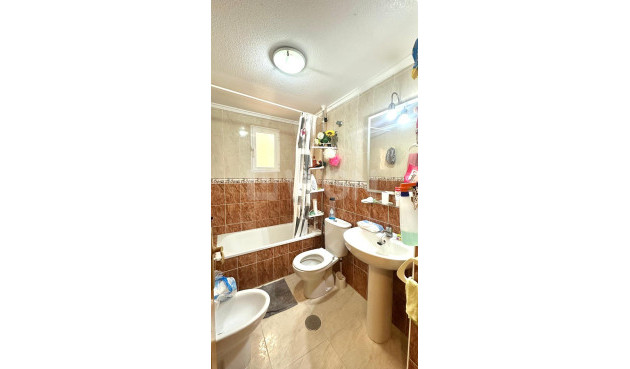 Reventa - Apartamento / piso - Torrevieja - Estacion De Autobuses