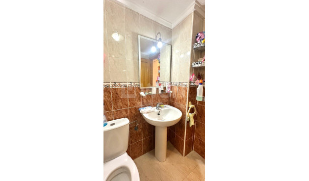 Reventa - Apartamento / piso - Torrevieja - Estacion De Autobuses