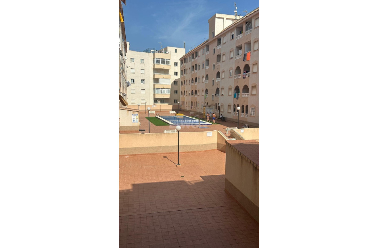 Reventa - Apartamento / piso - Torrevieja - Estacion De Autobuses