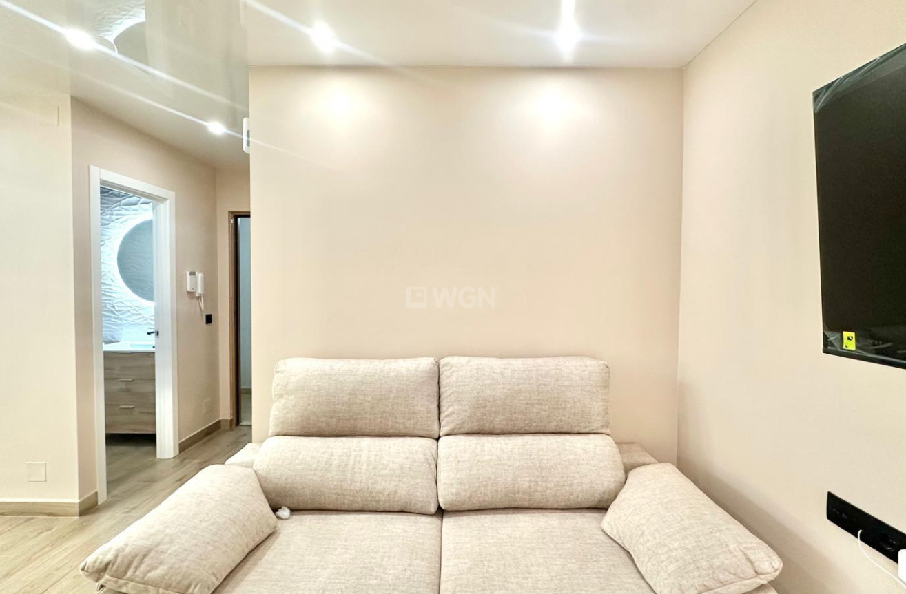 Resale - Apartment / flat - Torrevieja - Centro