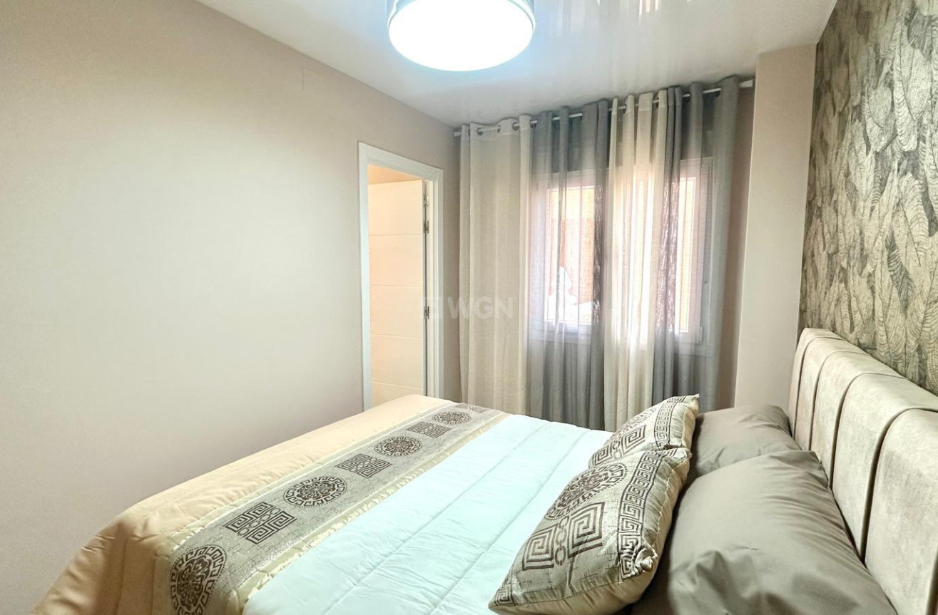 Resale - Apartment / flat - Torrevieja - Centro