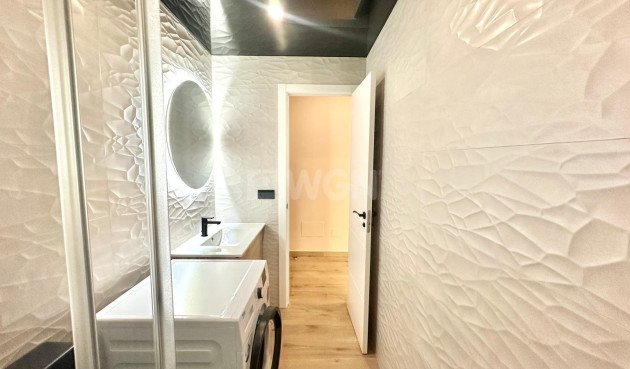 Resale - Apartment / flat - Torrevieja - Centro