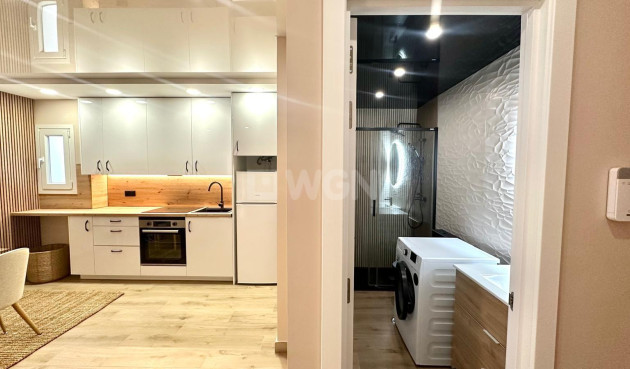 Resale - Apartment / flat - Torrevieja - Centro