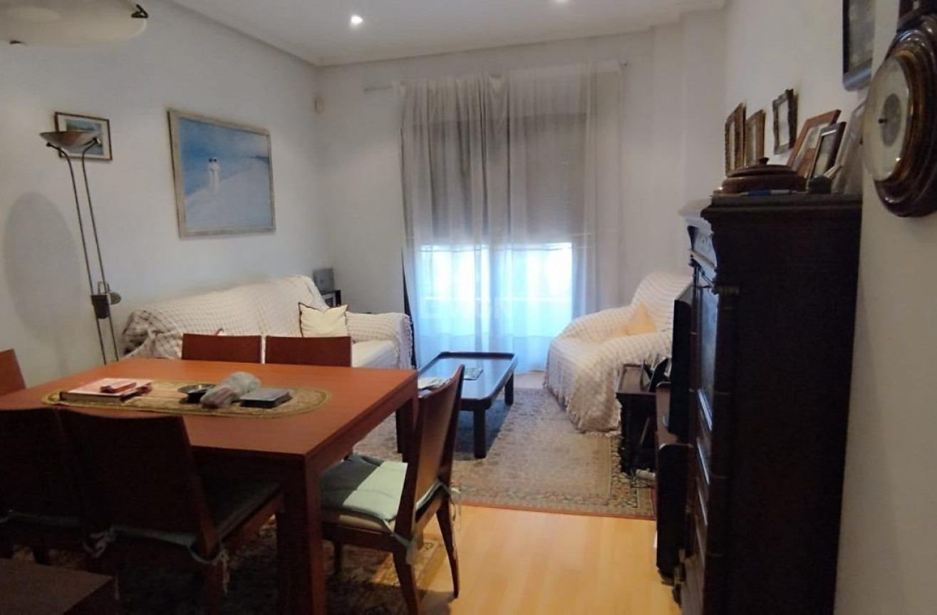 Resale - Apartment / flat - Torrevieja