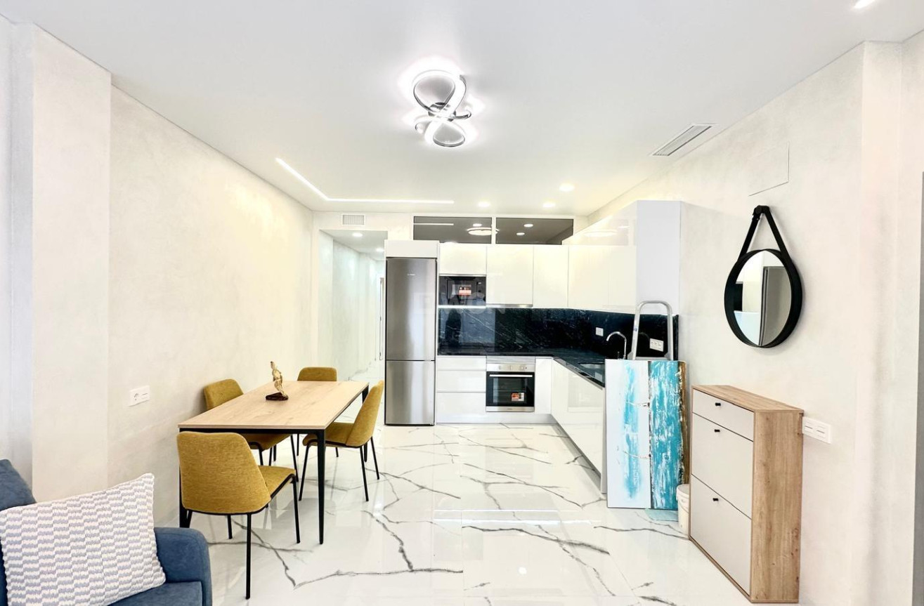 Reventa - Apartamento / piso - Torrevieja - Playa del Cura