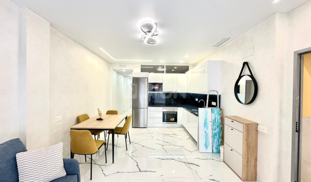 Reventa - Apartamento / piso - Torrevieja - Playa del Cura