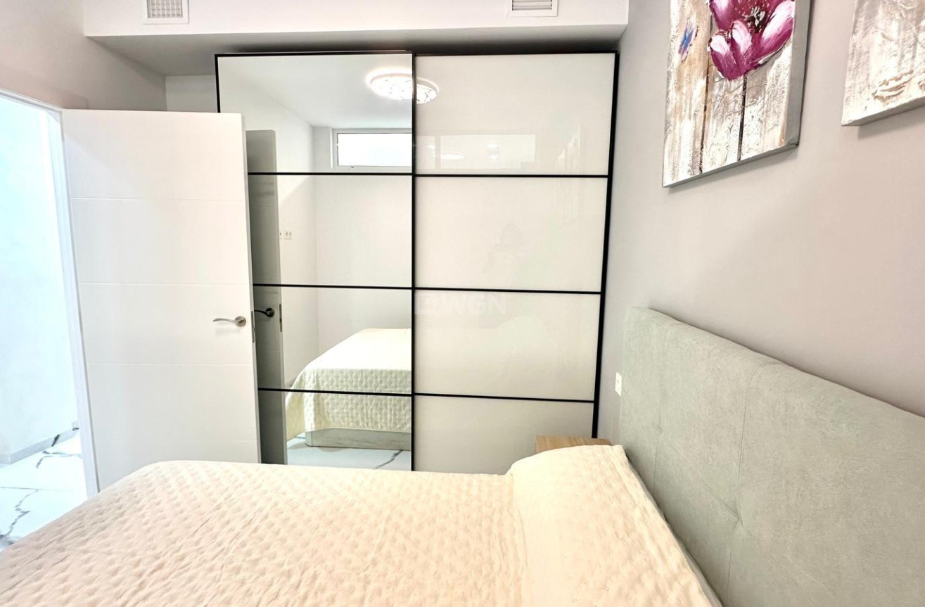 Reventa - Apartamento / piso - Torrevieja - Playa del Cura