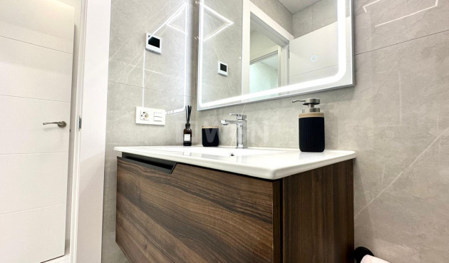 Reventa - Apartamento / piso - Torrevieja - Playa del Cura