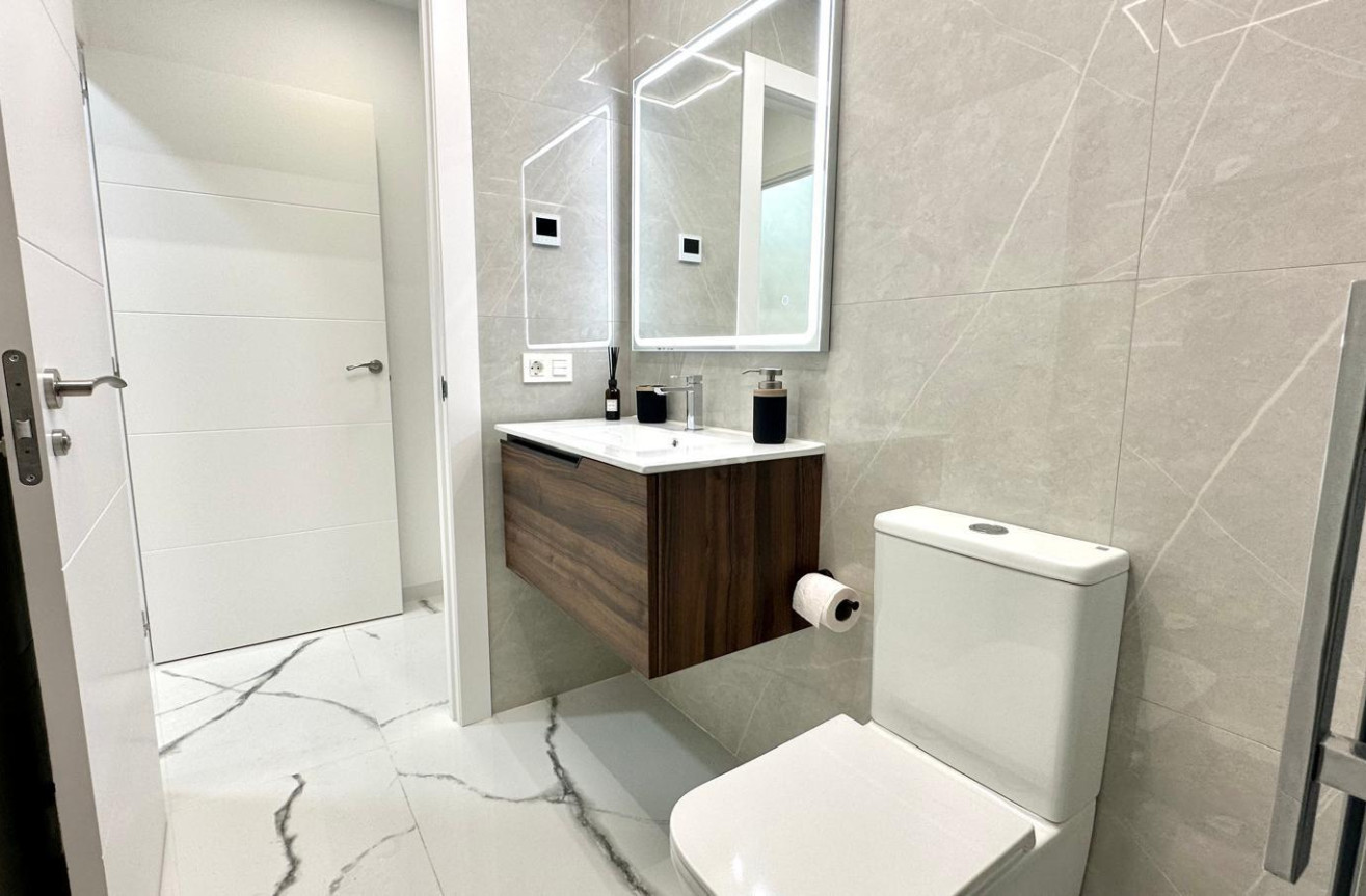 Reventa - Apartamento / piso - Torrevieja - Playa del Cura