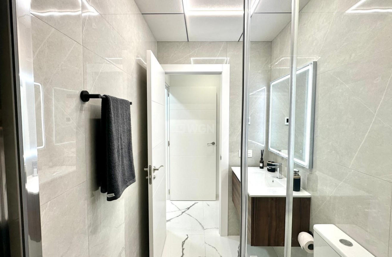 Reventa - Apartamento / piso - Torrevieja - Playa del Cura