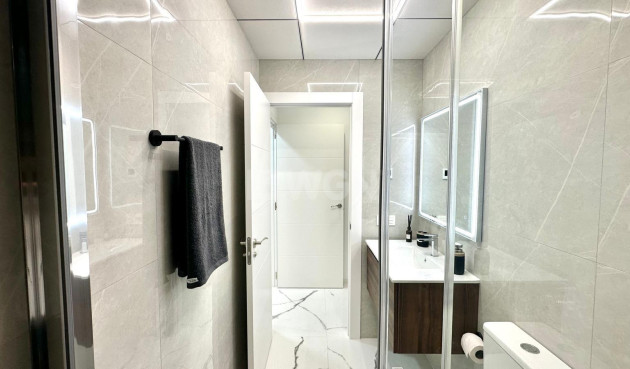 Reventa - Apartamento / piso - Torrevieja - Playa del Cura