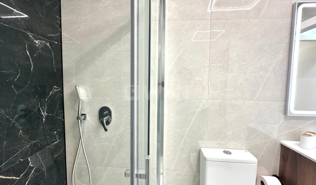 Reventa - Apartamento / piso - Torrevieja - Playa del Cura