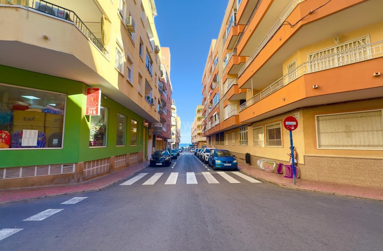 Resale - Apartment / flat - Torrevieja - Centro