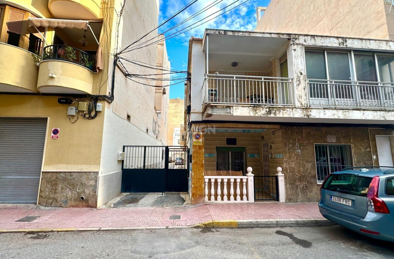 Resale - Townhouse - Torrevieja - Playa del Cura